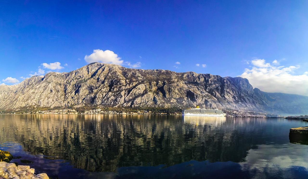 Lux Apartments Fabris Kotor Exterior foto